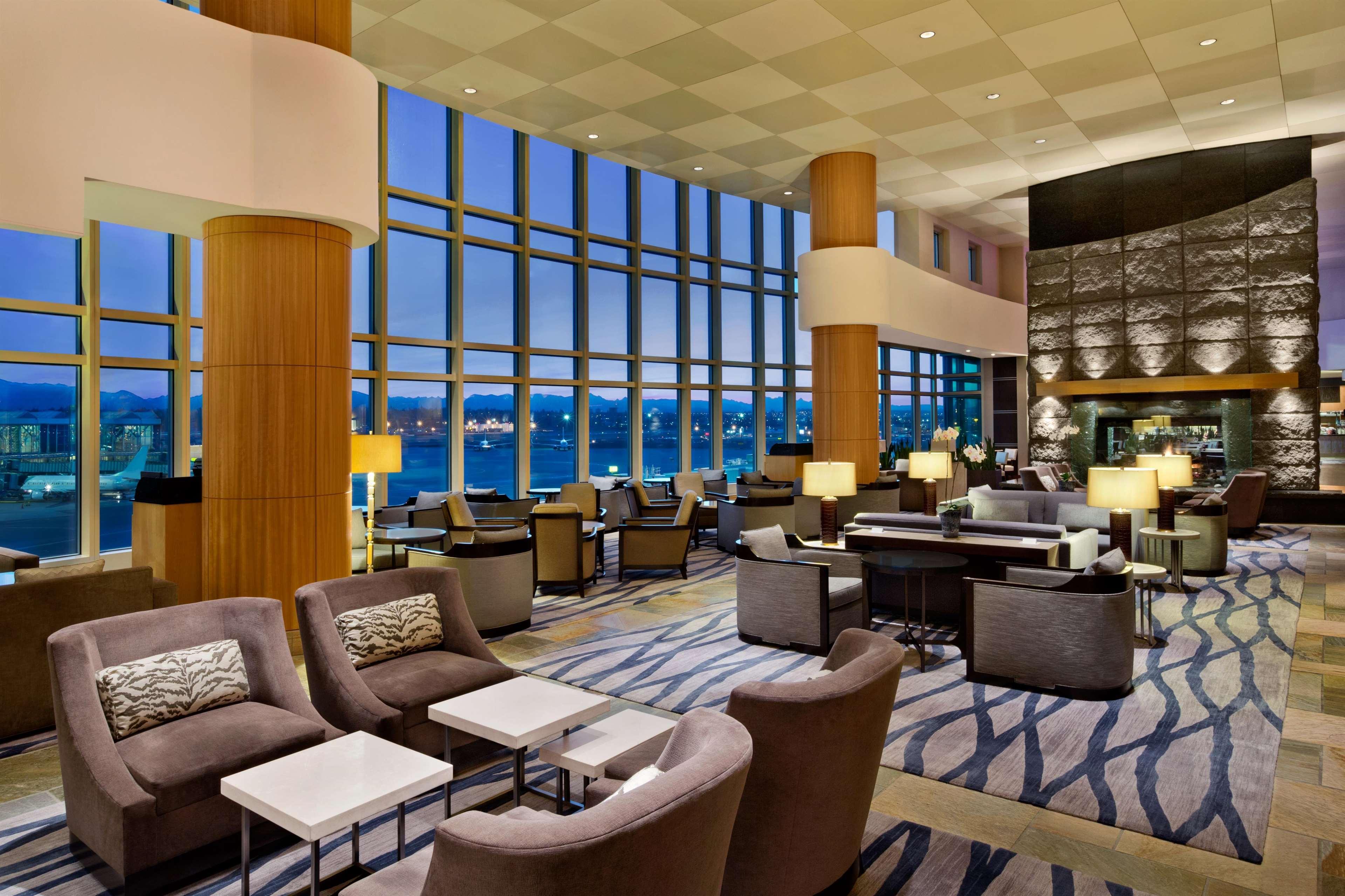 Fairmont Vancouver Airport In-Terminal Hotel Ричмонд Экстерьер фото The Westin Nagoya Lakeside