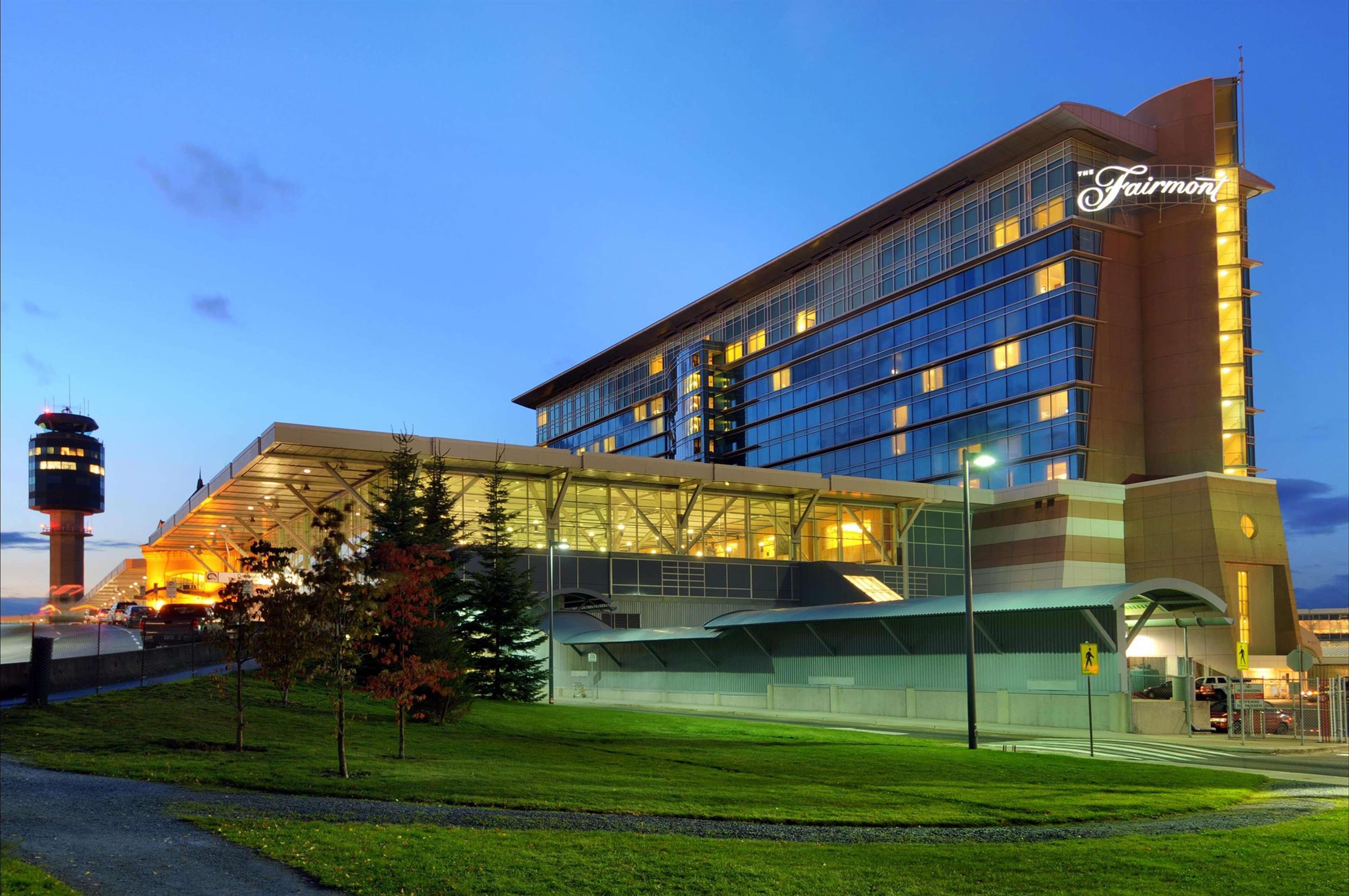 Fairmont Vancouver Airport In-Terminal Hotel Ричмонд Экстерьер фото The Ottawa Marriott